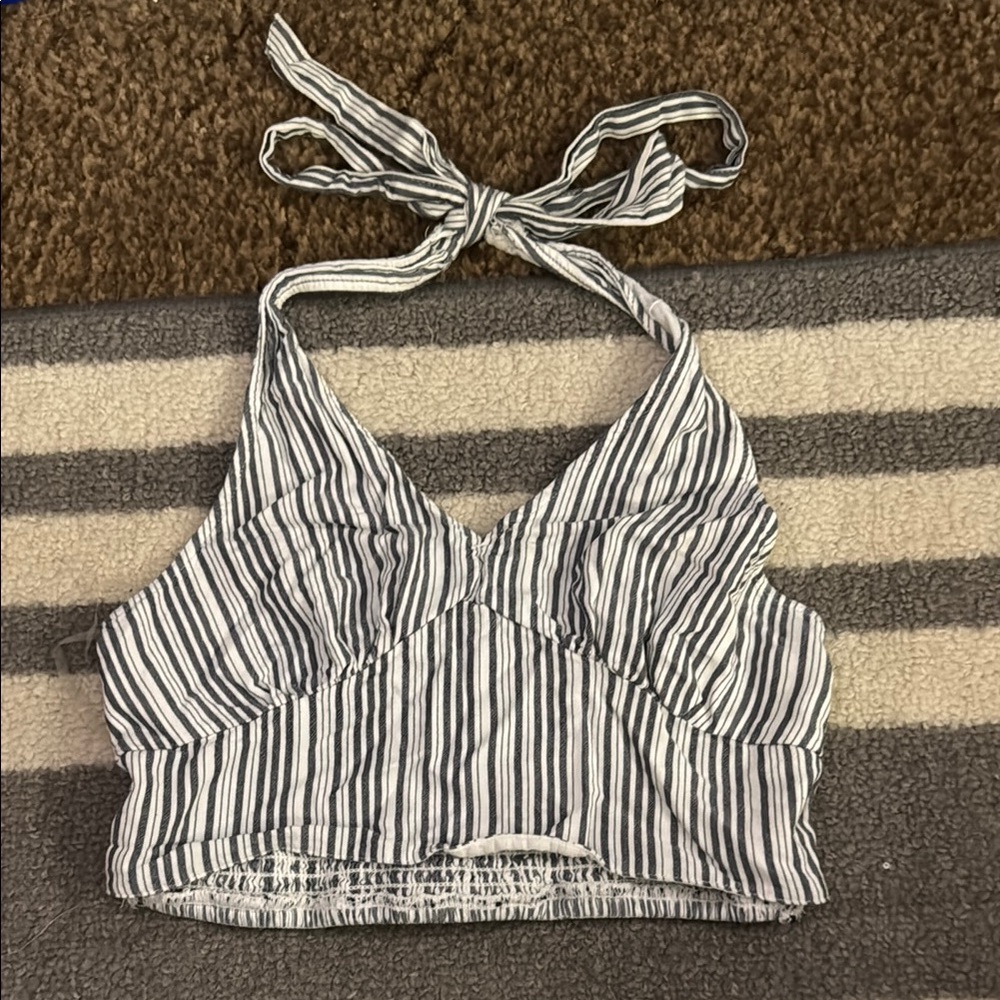 American Eagle Outfitters White and Gray Crop Tie Front Tank Top